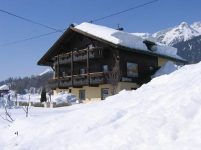 Гостиница Pleiknerhof  Лёйташ